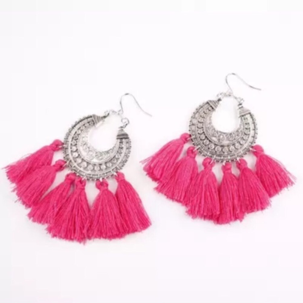 ✨ MAKE OFFER ✨ BOHO STAMPED PINK TASSEL EARRINGS